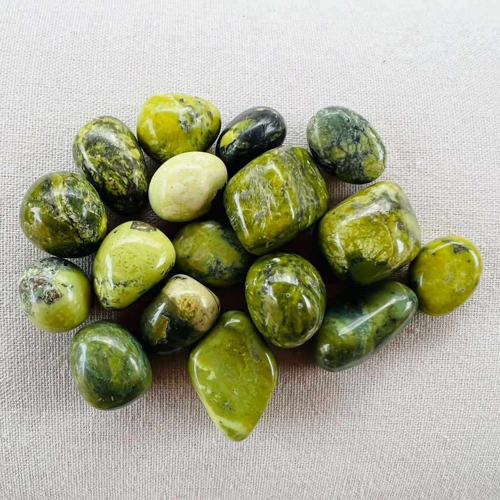 Serpentin piatra rulata mini, druzy.ro, cristale 1